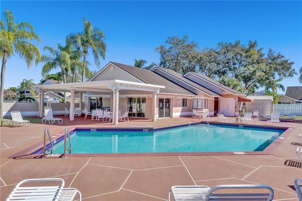 The Lakes 109-9 B - Residential