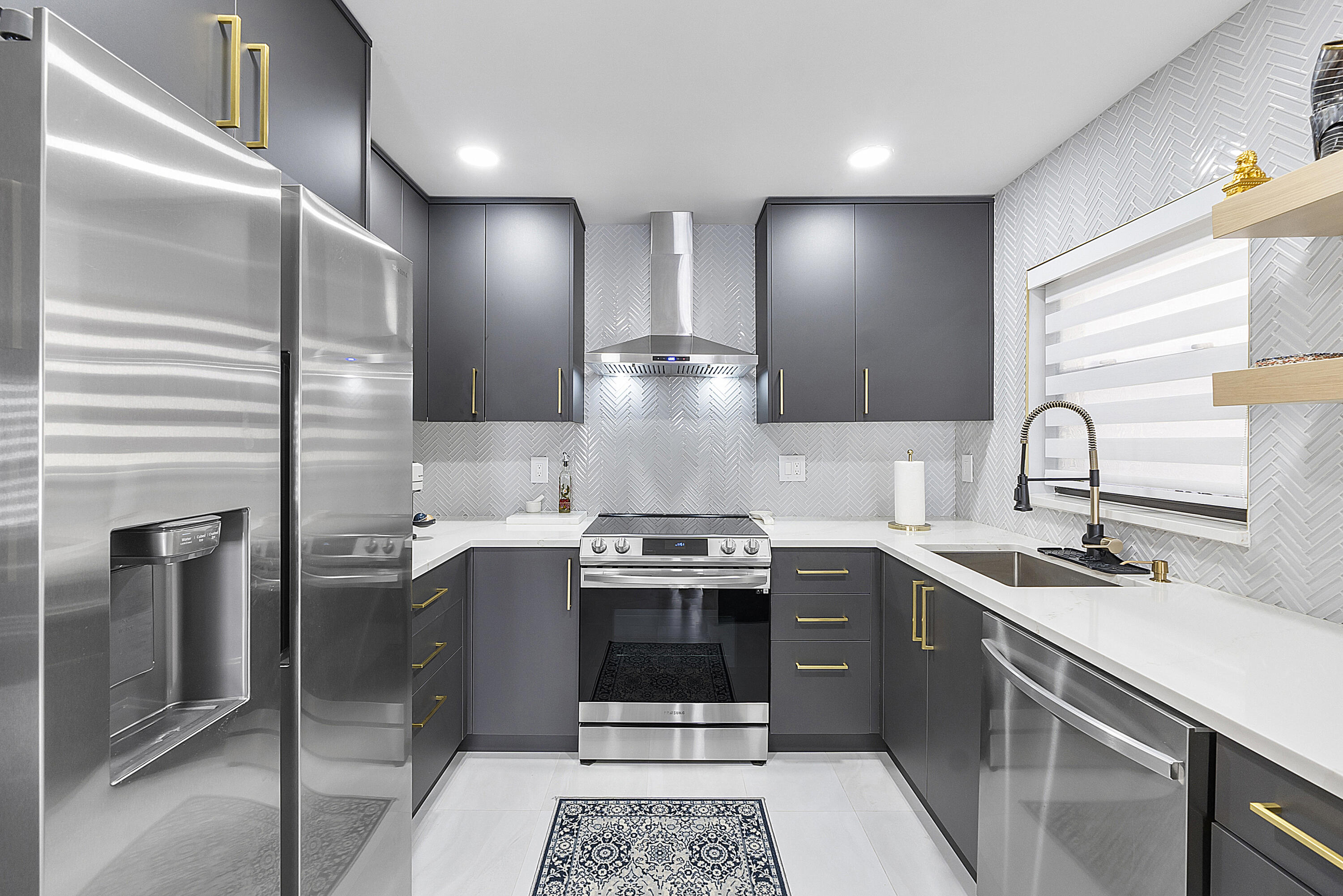 APPLEWOOD VILLAGE I-D CONDO - Residential Lease