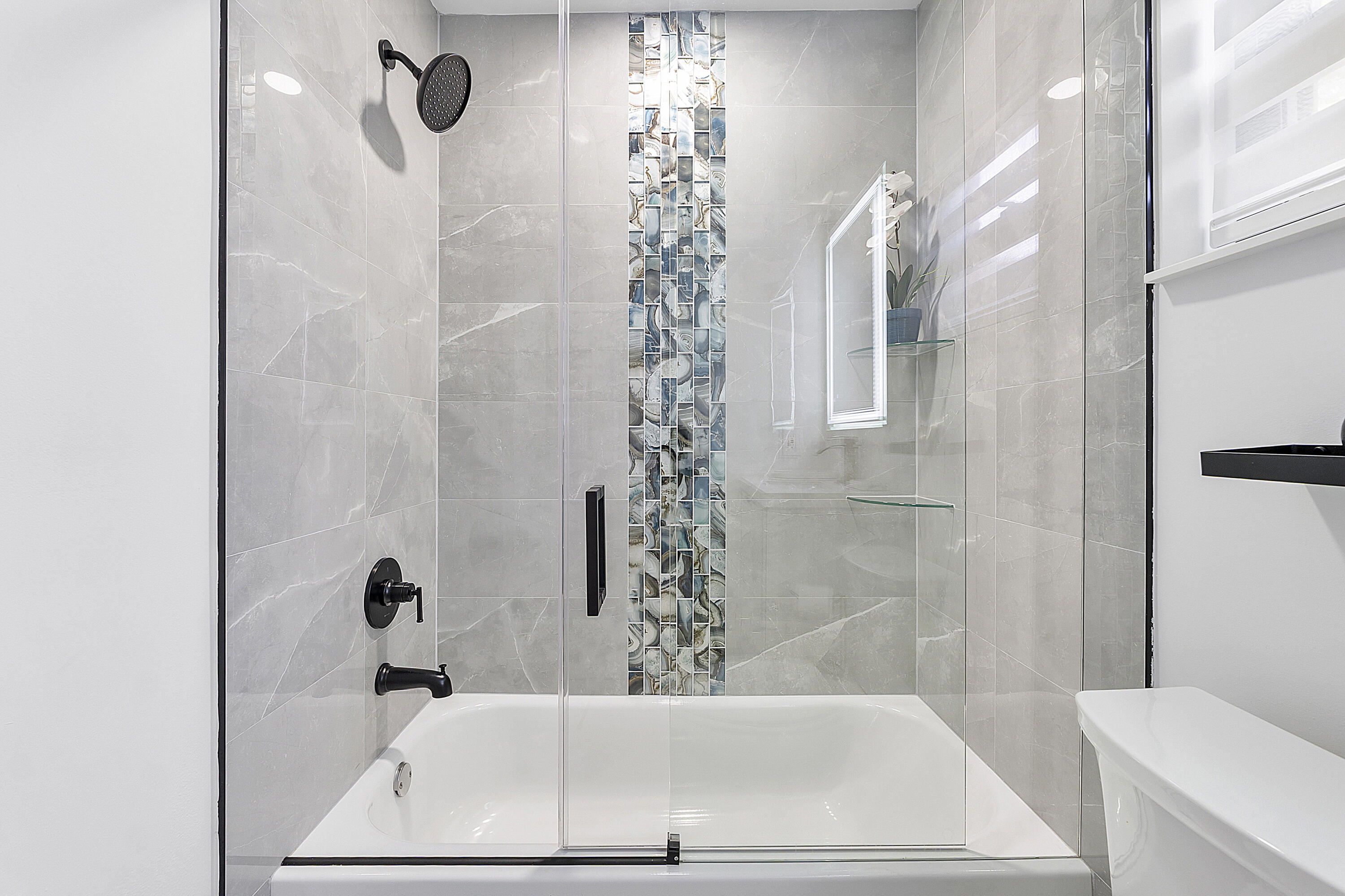 APPLEWOOD VILLAGE I-D CONDO - Residential Lease