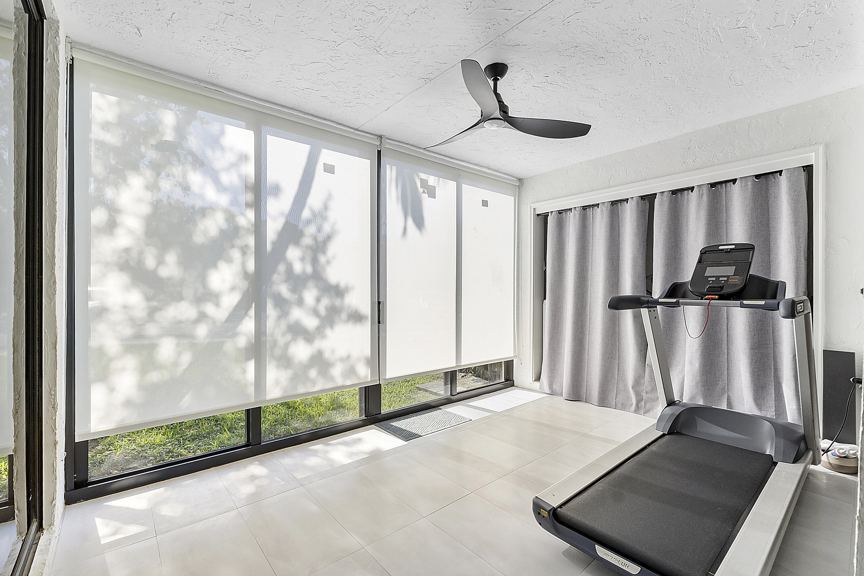 APPLEWOOD VILLAGE I-D CONDO - Residential Lease