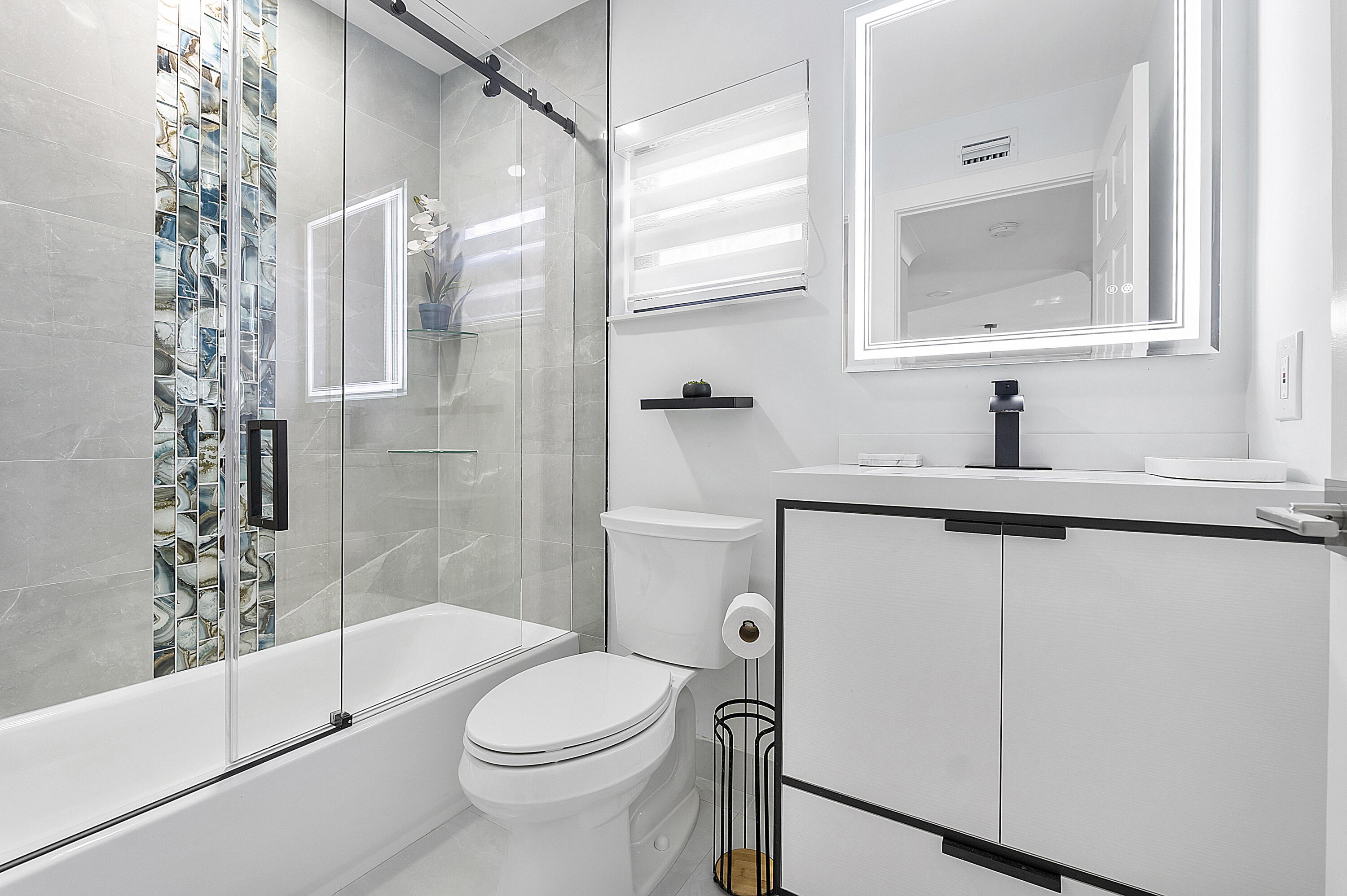 APPLEWOOD VILLAGE I-D CONDO - Residential Lease