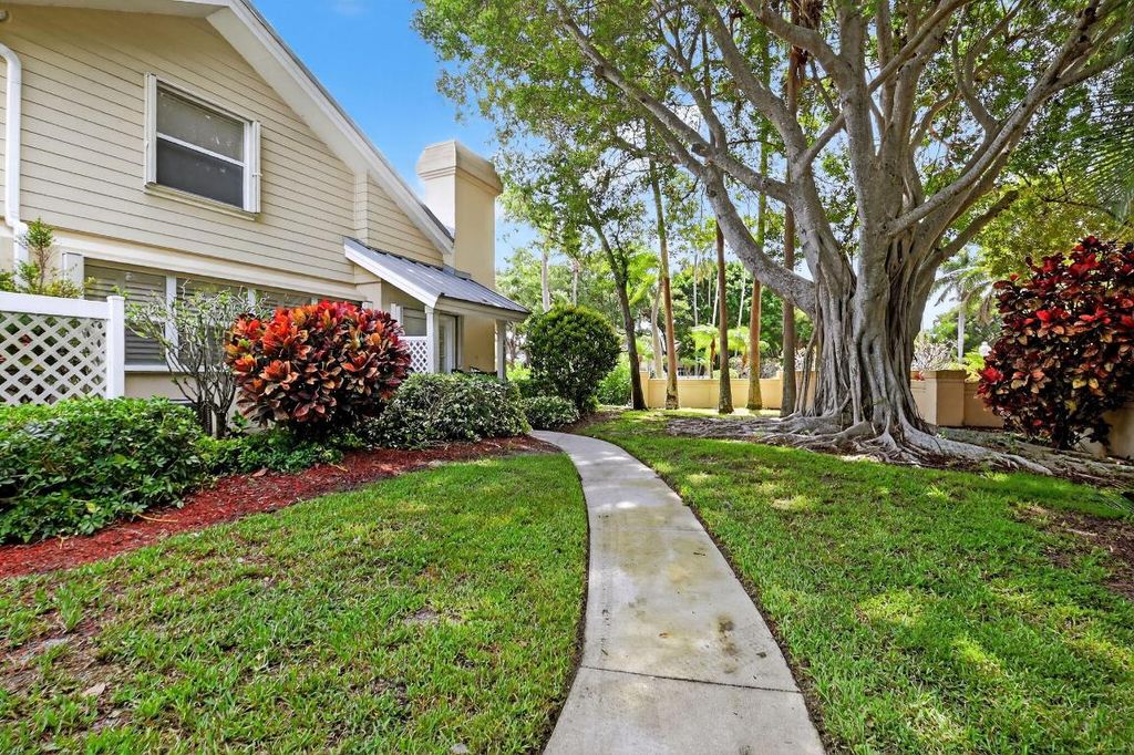 Photo of 203 Andover Court #2c, Boynton Beach, FL 33436 (MLS # R11107094)