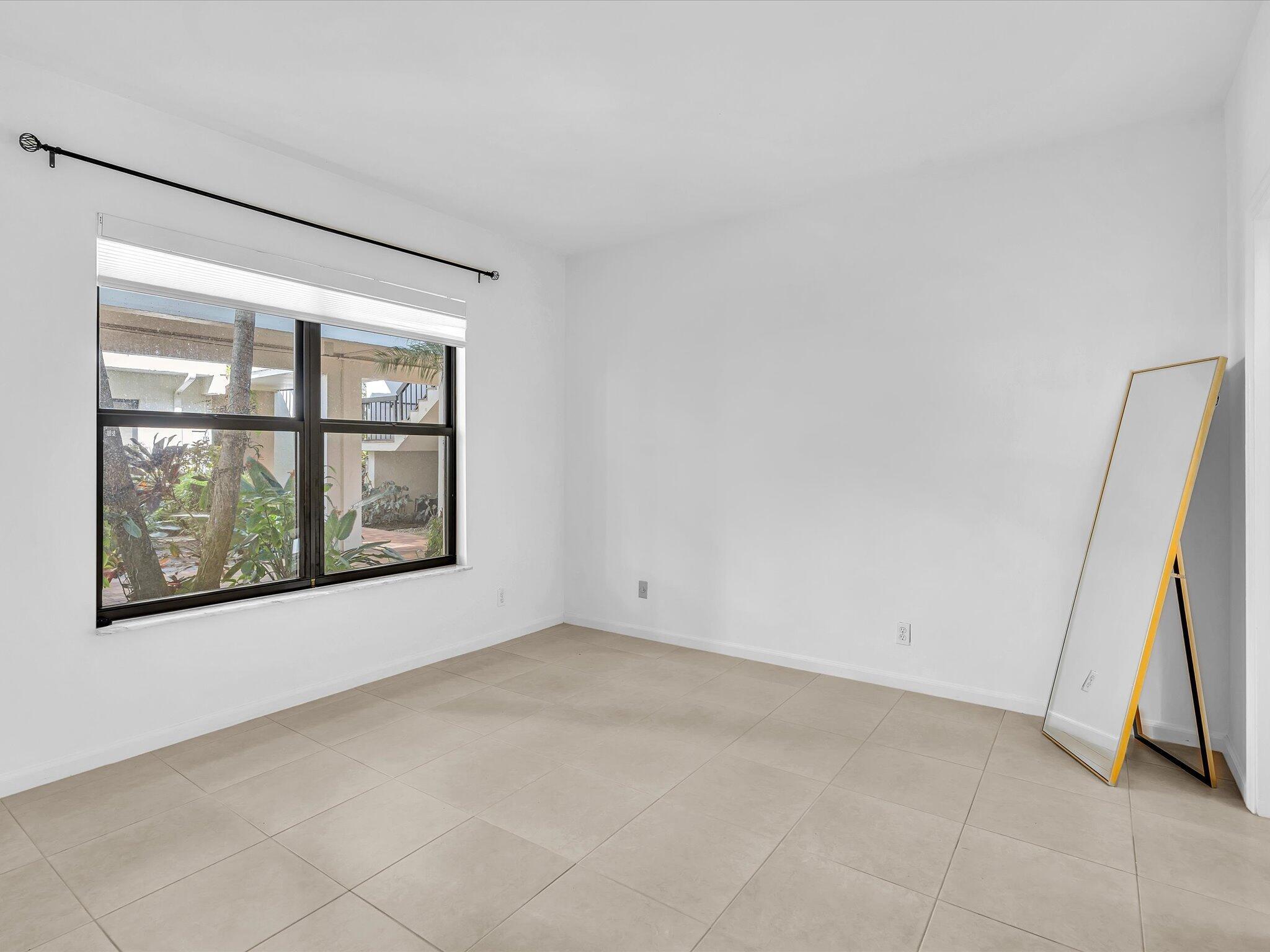GREENSWARD VILLAGE CONDO - Residential