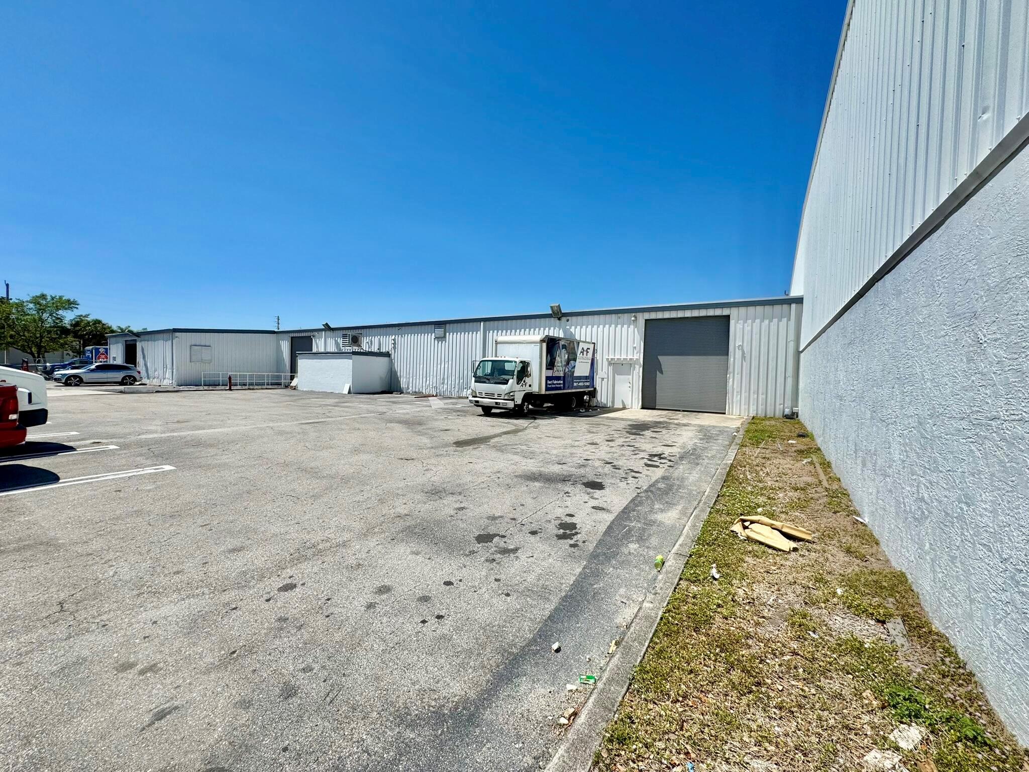 2900 High Ridge Road 1