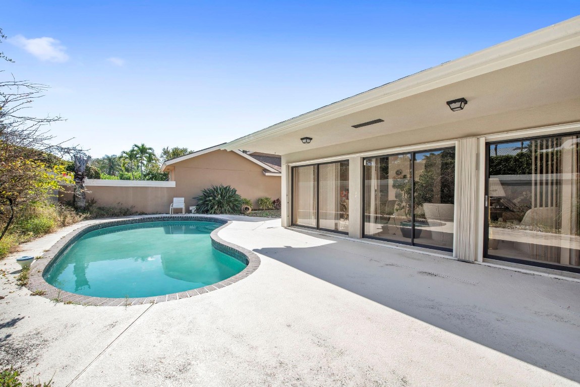 Ridge At Bluffs - Residential