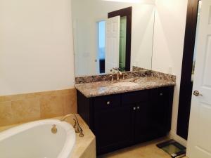 PALOMA - Residential Lease