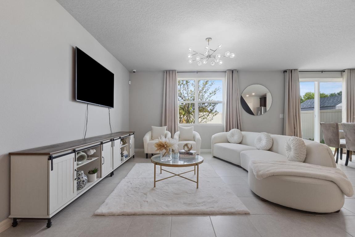 LUCERNE PARK RESERVE - Residential