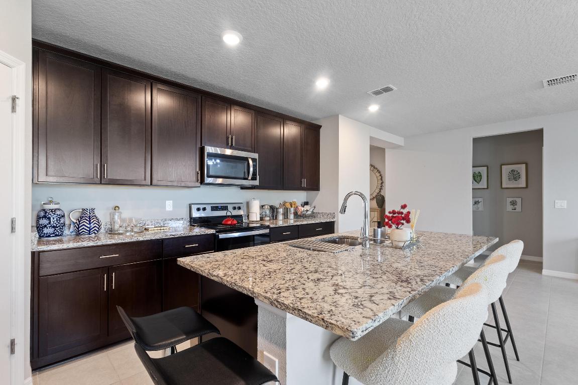 LUCERNE PARK RESERVE - Residential