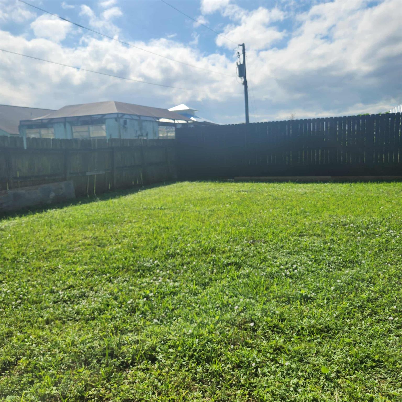 855 SE Highland Avenue