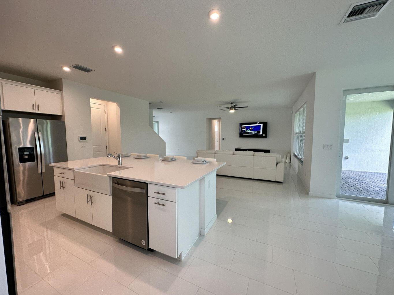 EMERY II - Residential Lease