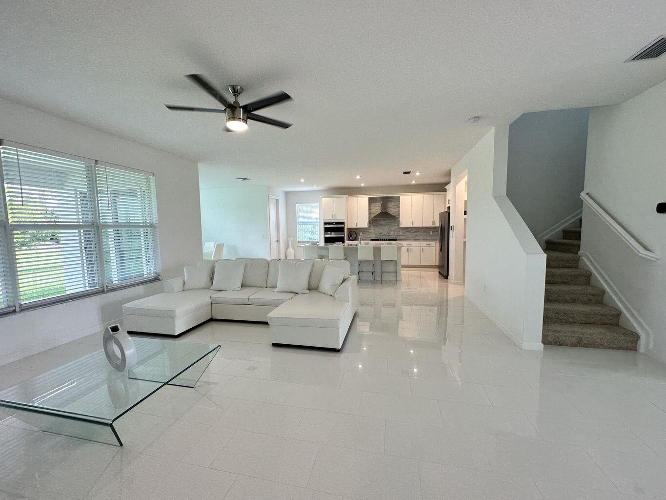 EMERY II - Residential Lease