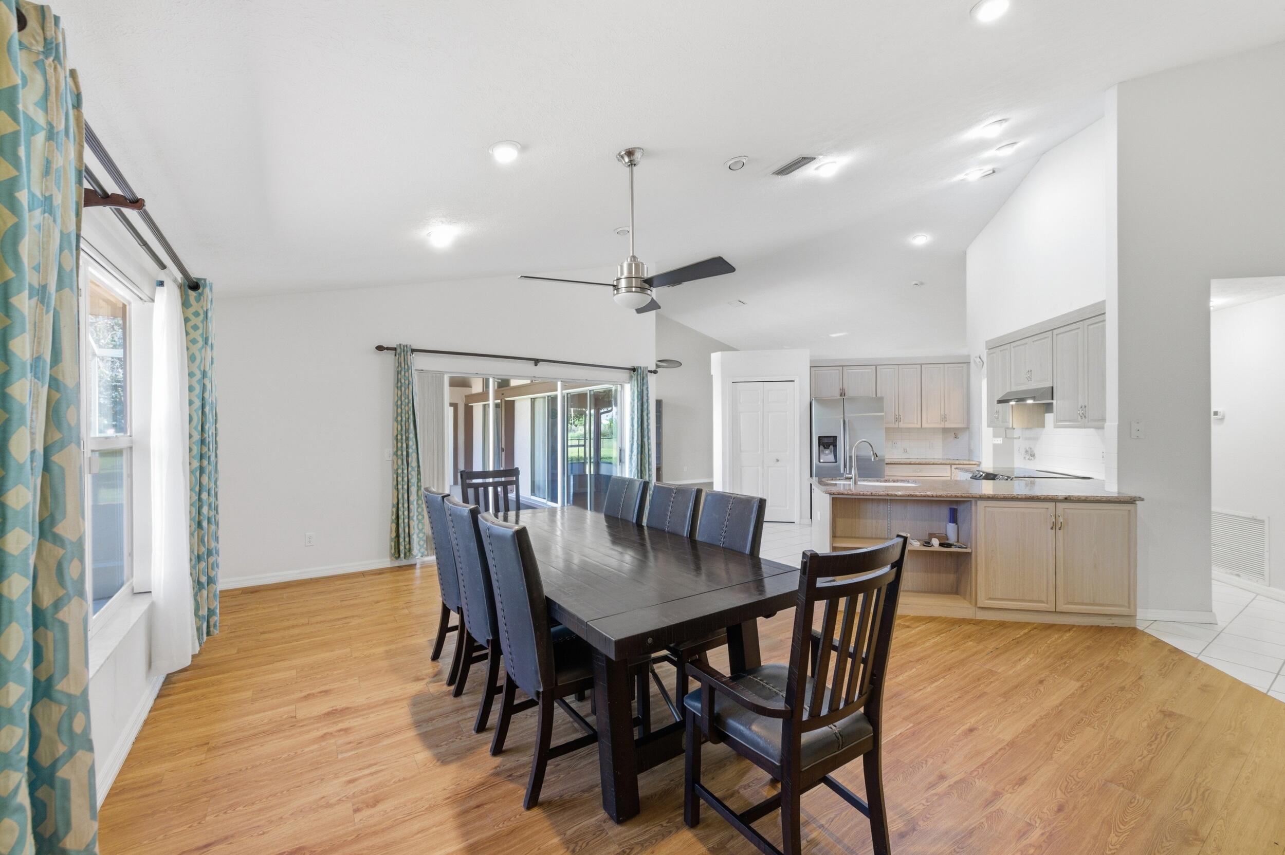 BLUE HERON GOLF AND COUNTRY - Residential