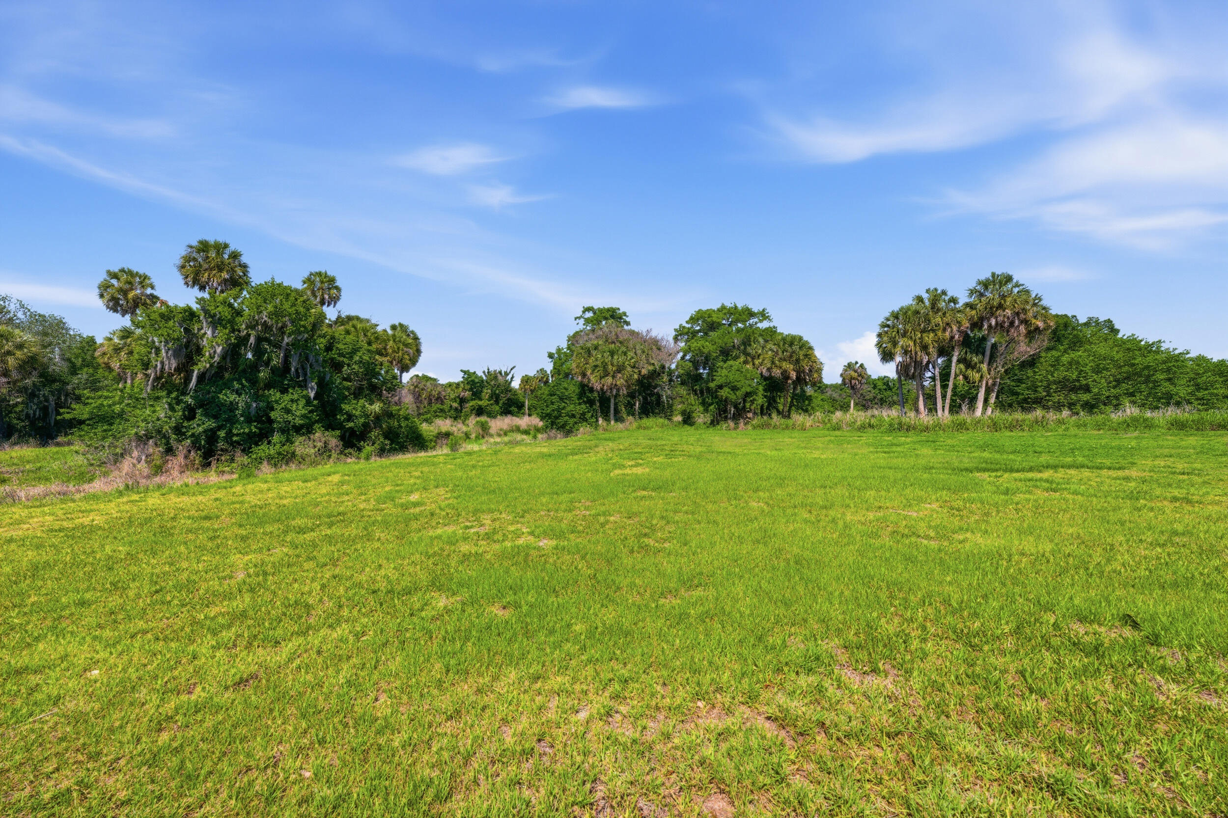 BLUE HERON GOLF AND COUNTRY - Residential