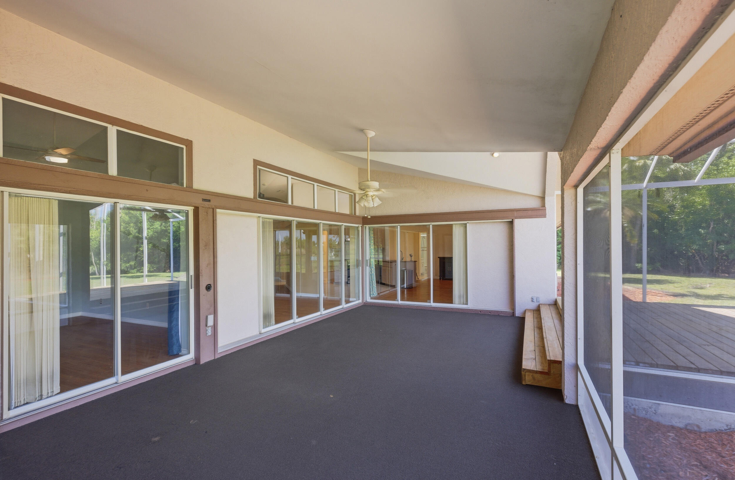 BLUE HERON GOLF AND COUNTRY - Residential