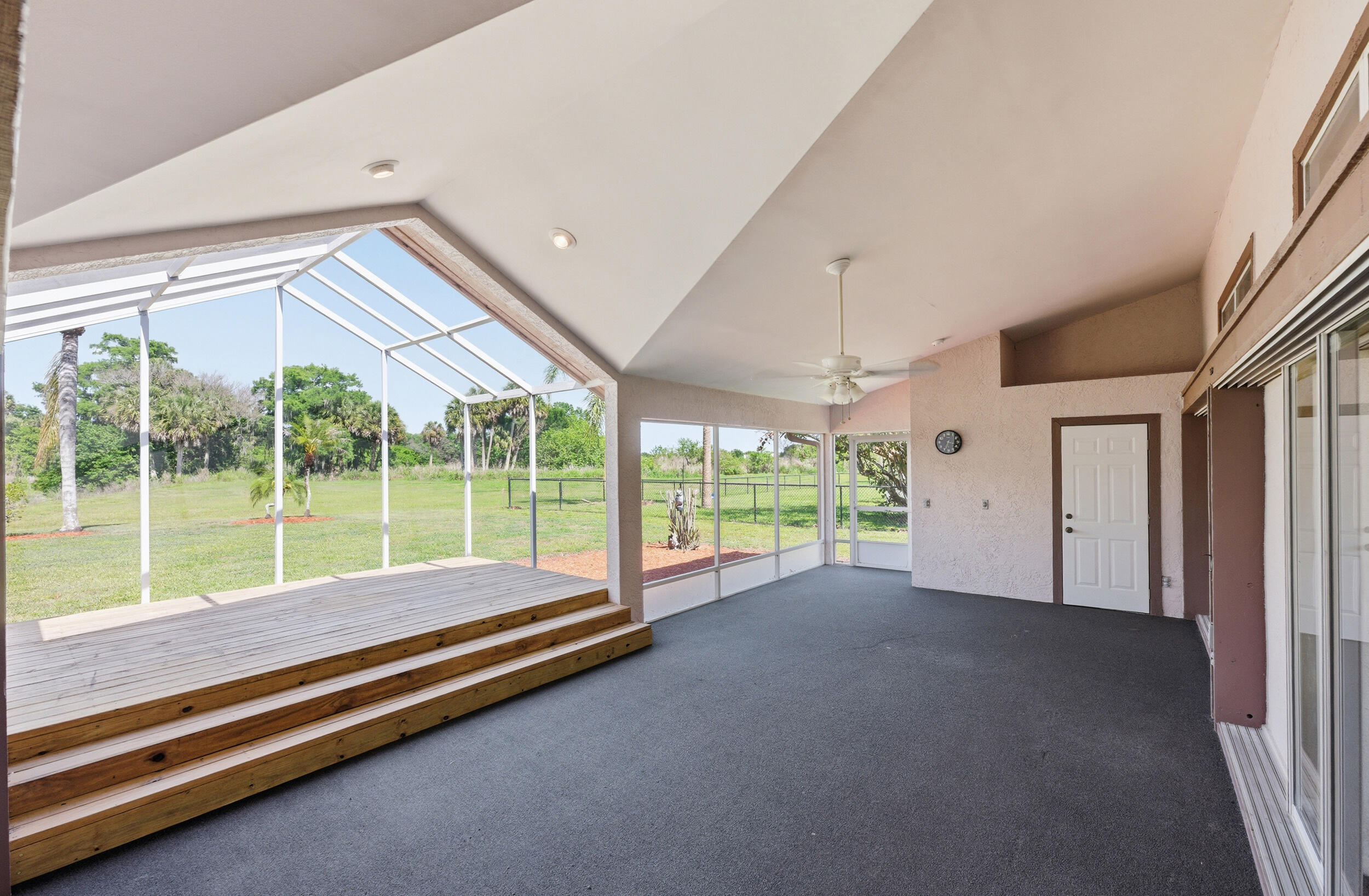BLUE HERON GOLF AND COUNTRY - Residential