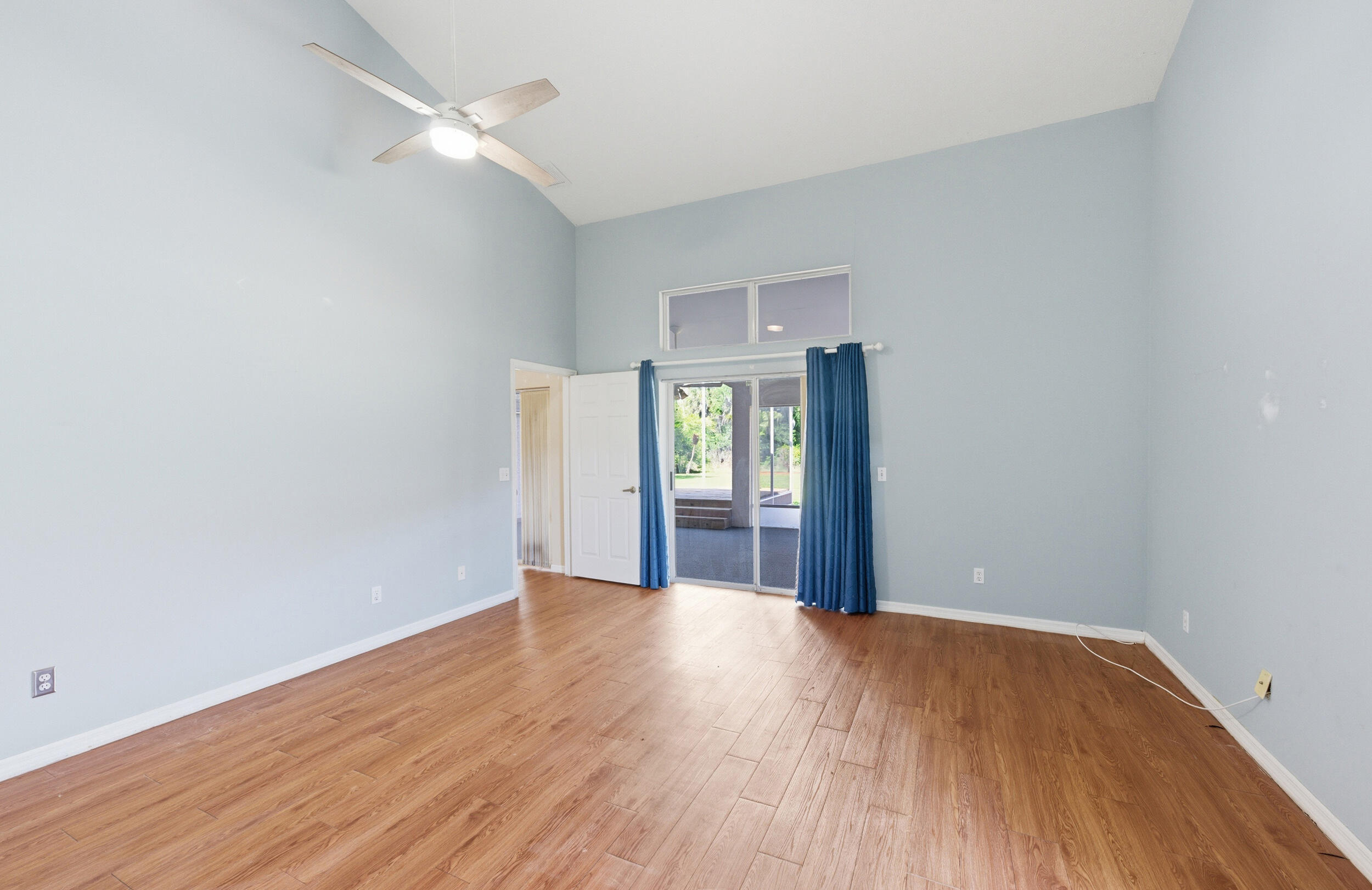 BLUE HERON GOLF AND COUNTRY - Residential
