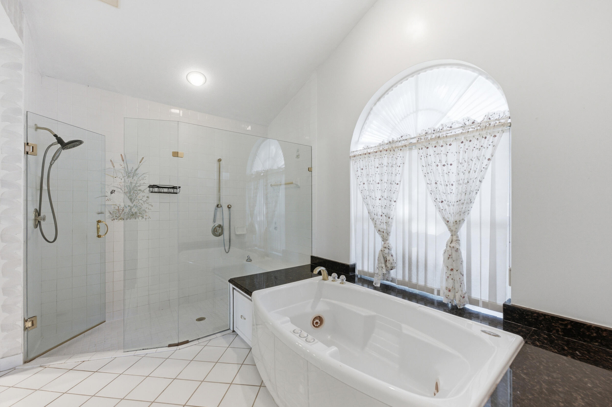BLUE HERON GOLF AND COUNTRY - Residential