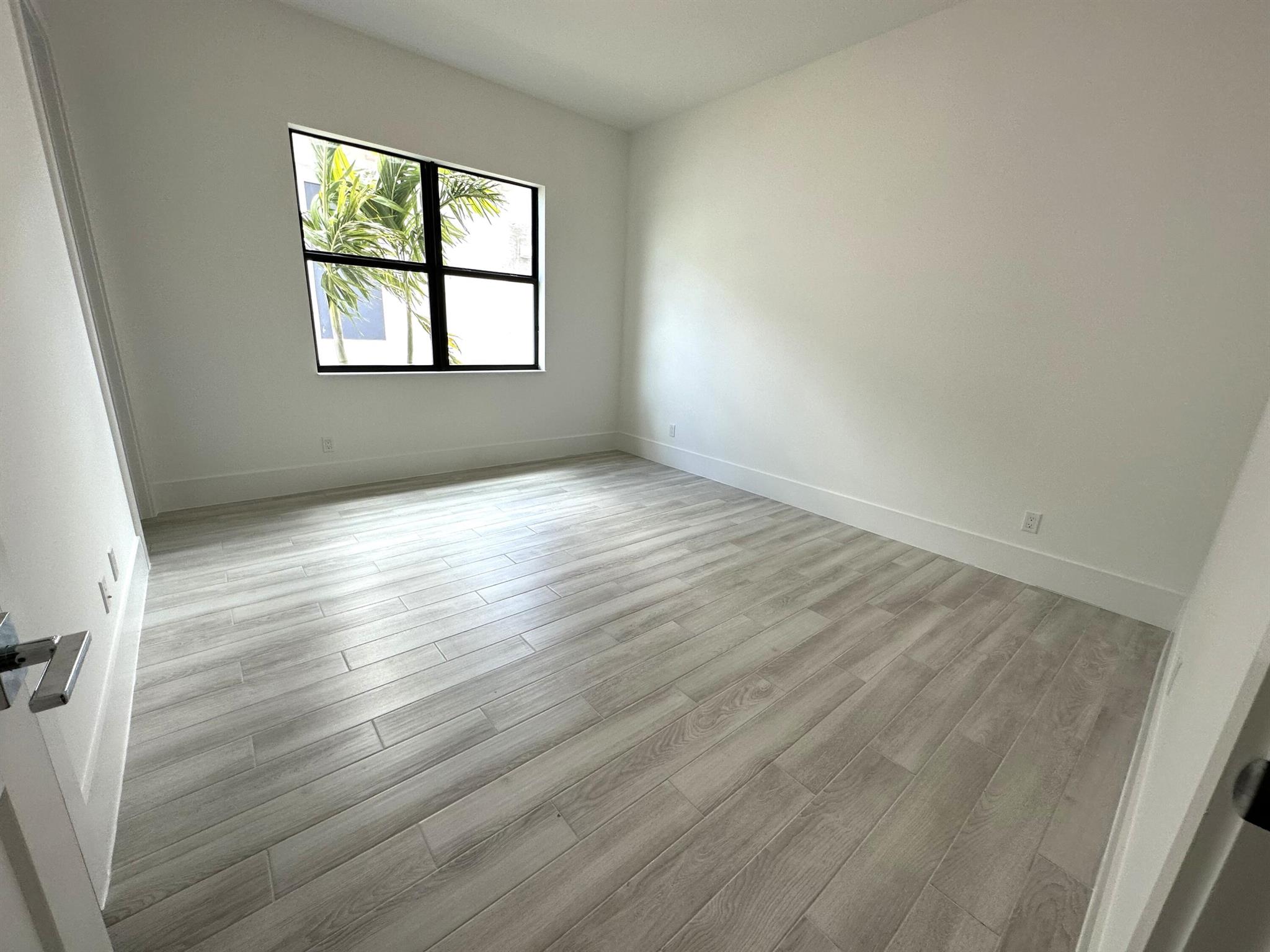 CORAL ISLES AT AVENIR - Residential