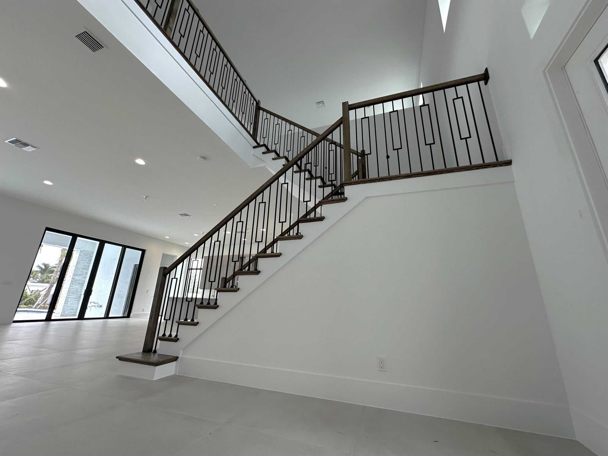 CORAL ISLES AT AVENIR - Residential