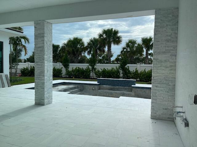 CORAL ISLES AT AVENIR - Residential