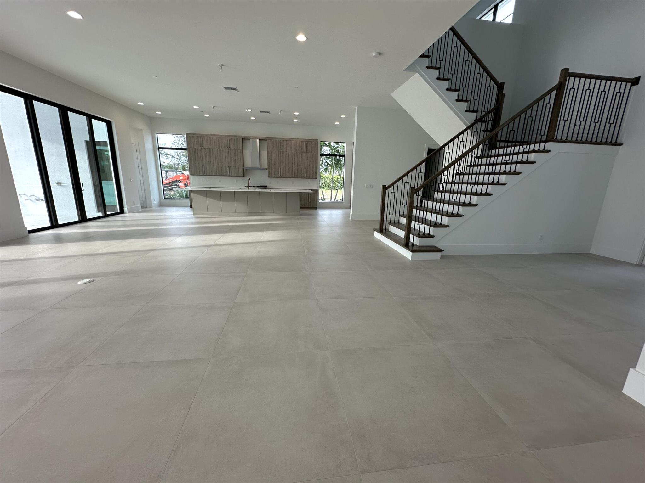 CORAL ISLES AT AVENIR - Residential