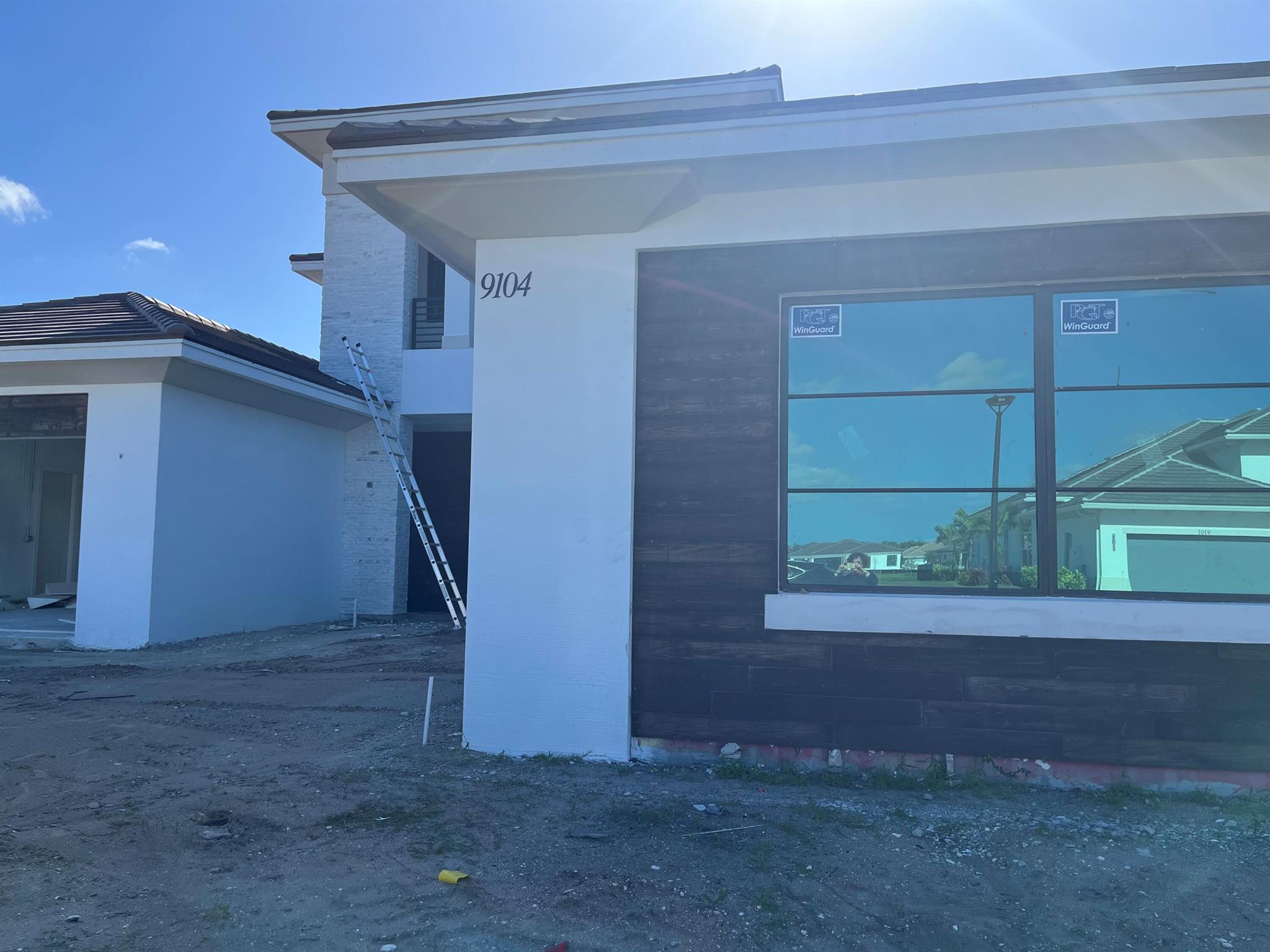 CORAL ISLES AT AVENIR - Residential