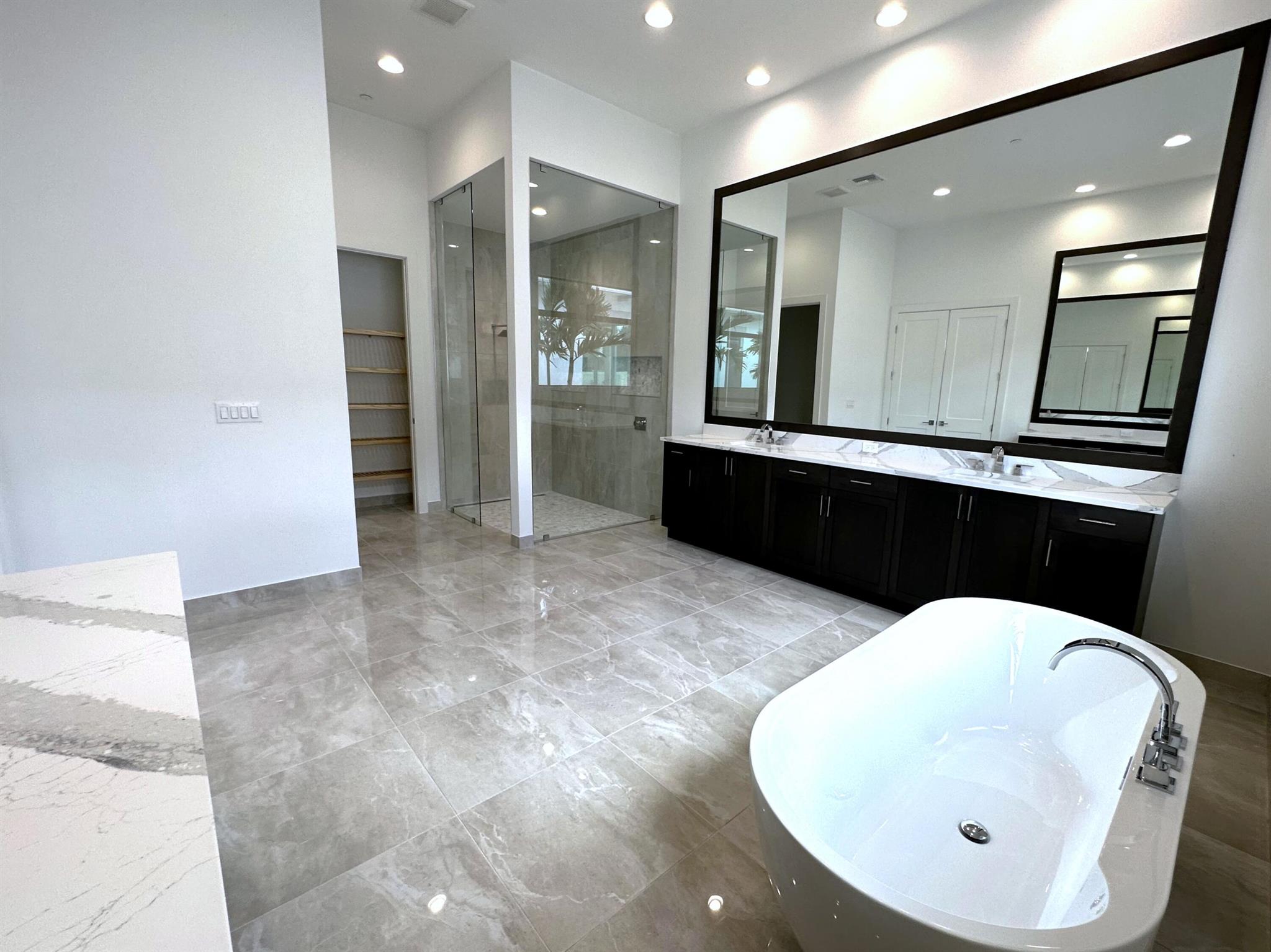 CORAL ISLES AT AVENIR - Residential