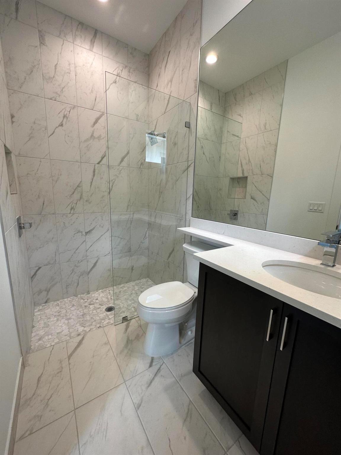 CORAL ISLES AT AVENIR - Residential