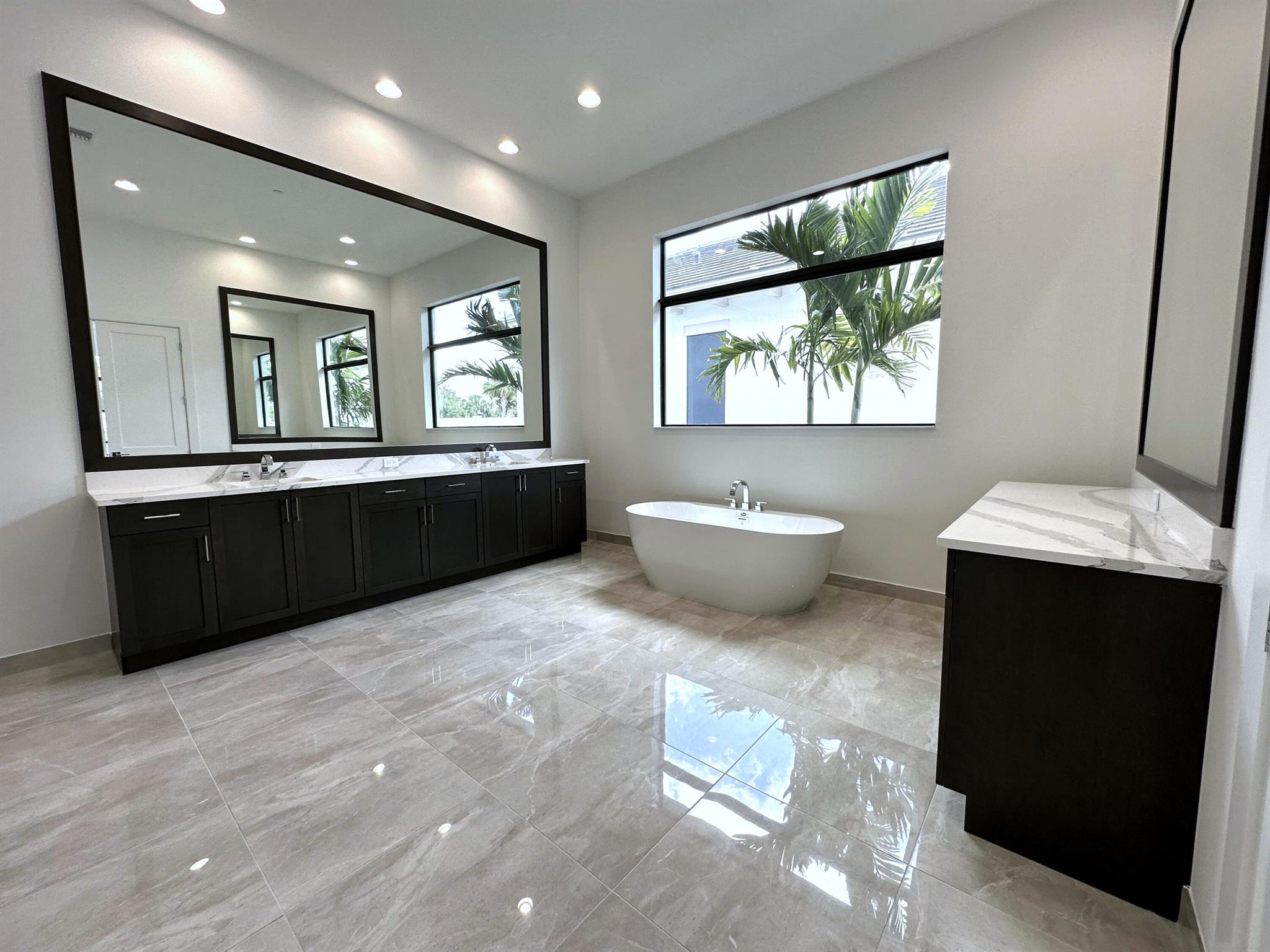 CORAL ISLES AT AVENIR - Residential