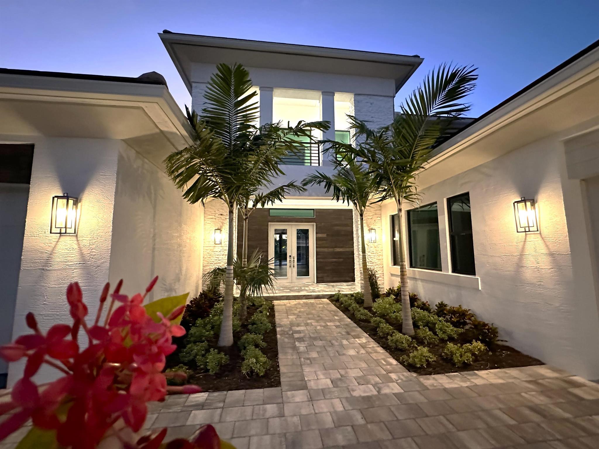 CORAL ISLES AT AVENIR - Residential