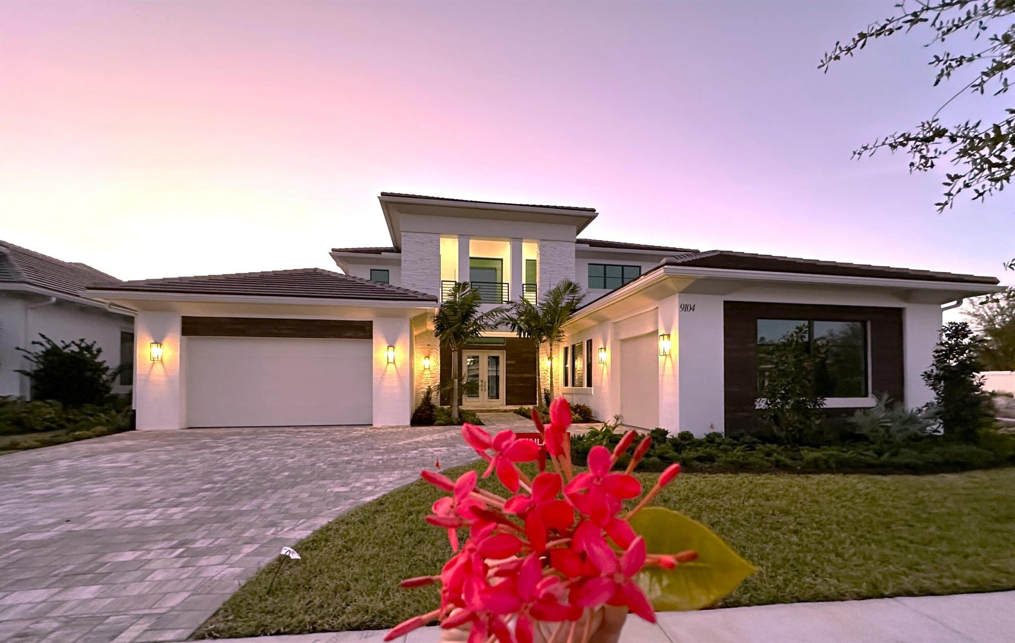 CORAL ISLES AT AVENIR - Residential