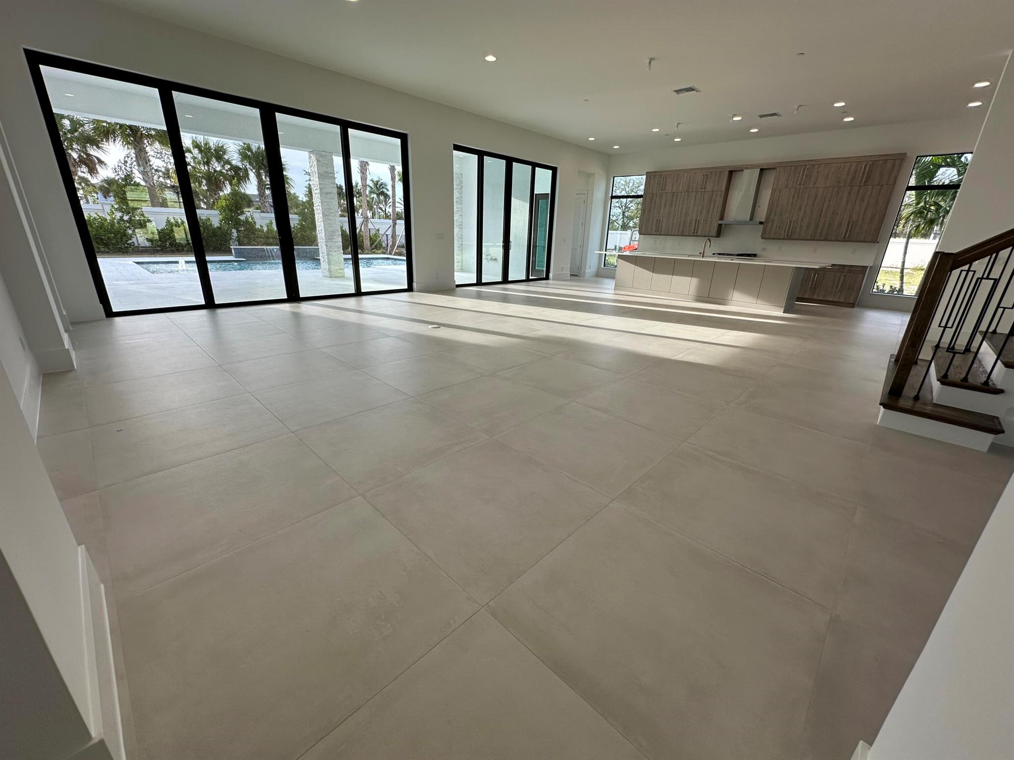 CORAL ISLES AT AVENIR - Residential