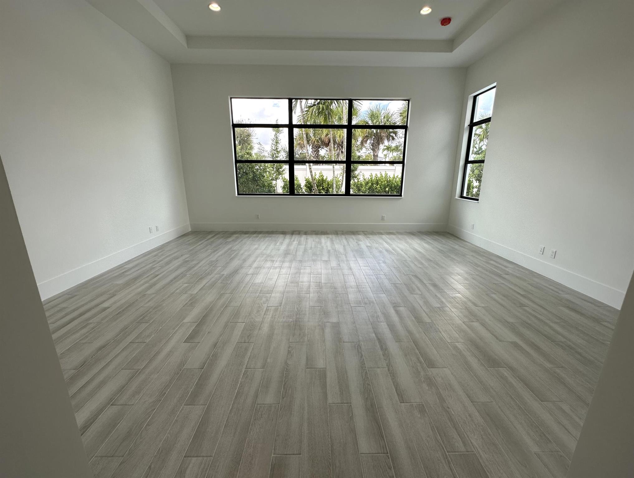 CORAL ISLES AT AVENIR - Residential