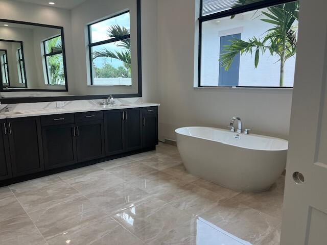 CORAL ISLES AT AVENIR - Residential