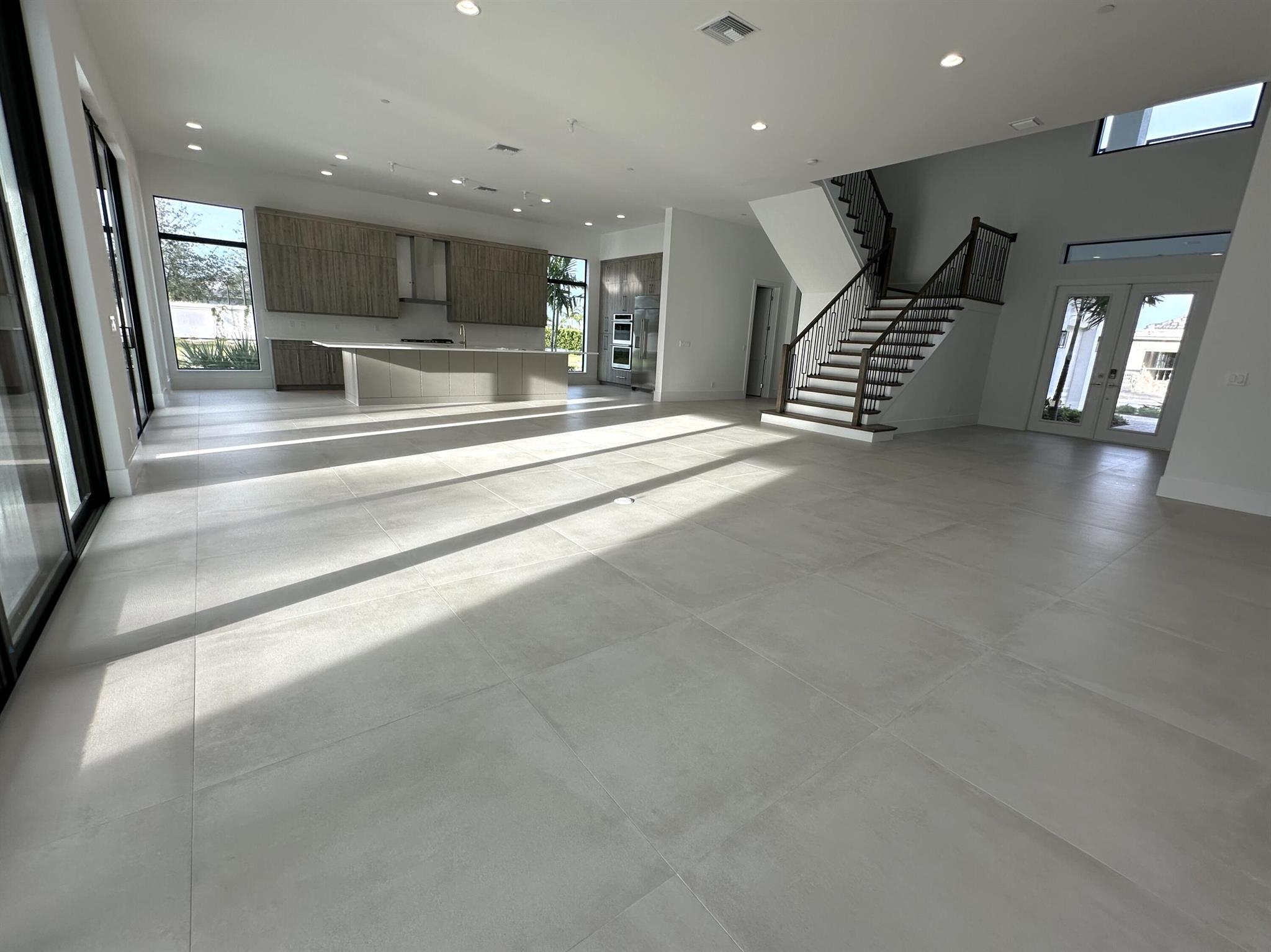 CORAL ISLES AT AVENIR - Residential