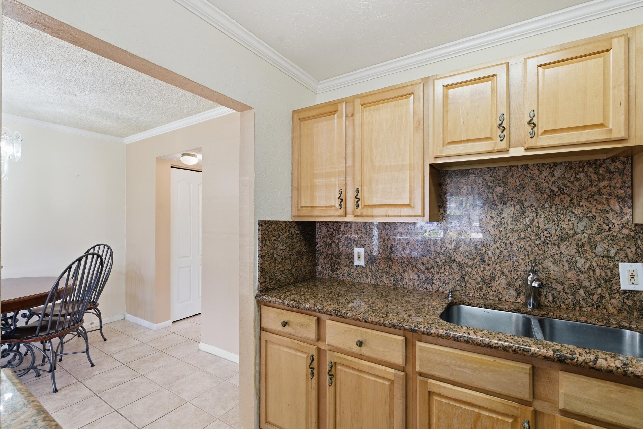 MARKHAM F CONDO - Residential