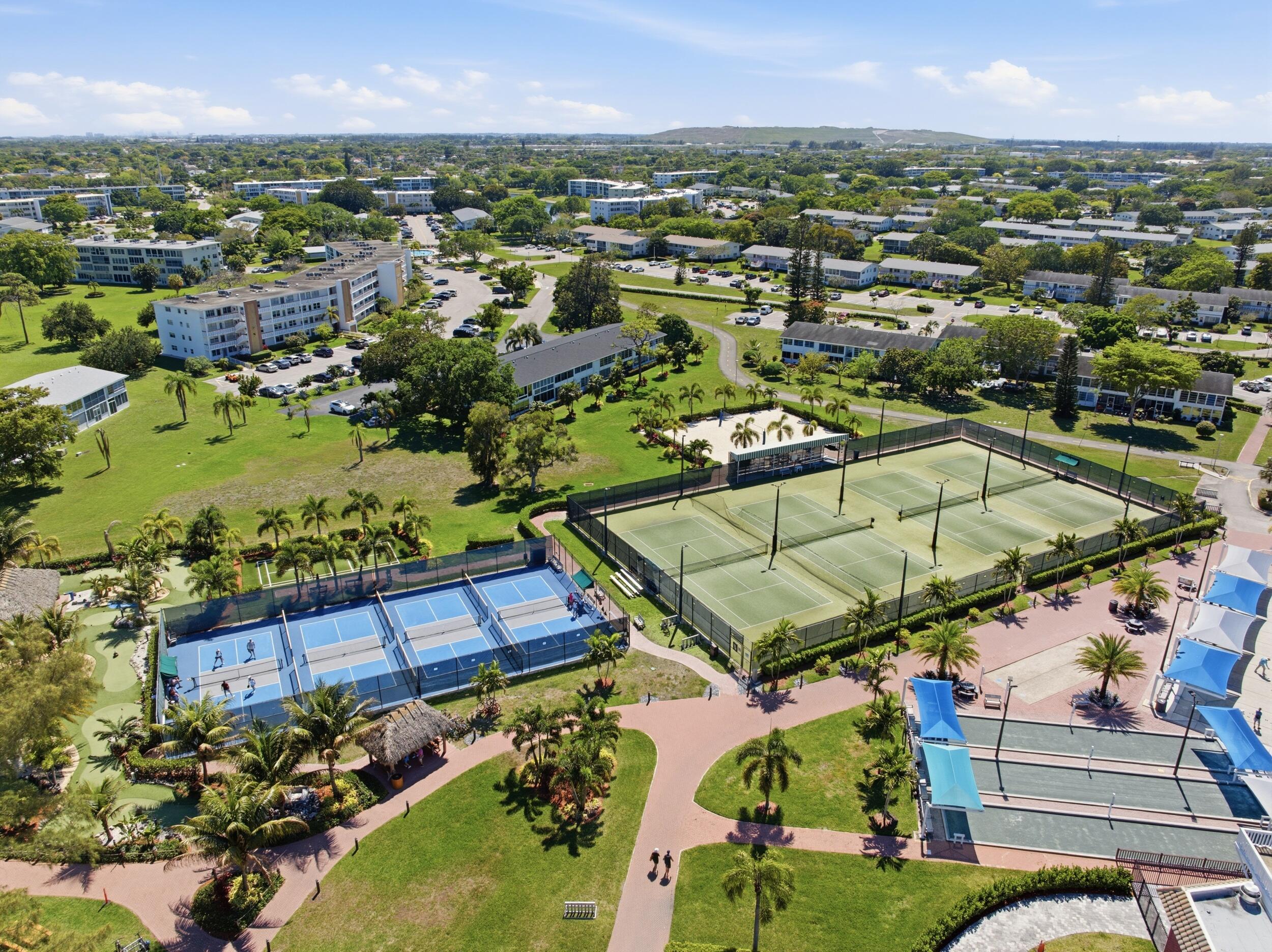 MARKHAM F CONDO - Residential