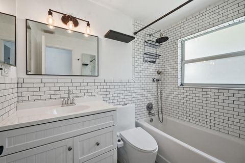 Tiny photo for 941 NE 23rd Court, Pompano Beach, FL 33064 (MLS # B26028232)