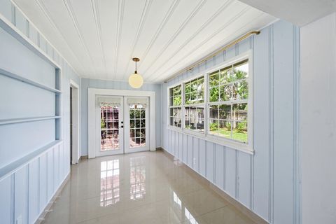 Tiny photo for 941 NE 23rd Court, Pompano Beach, FL 33064 (MLS # B26028232)