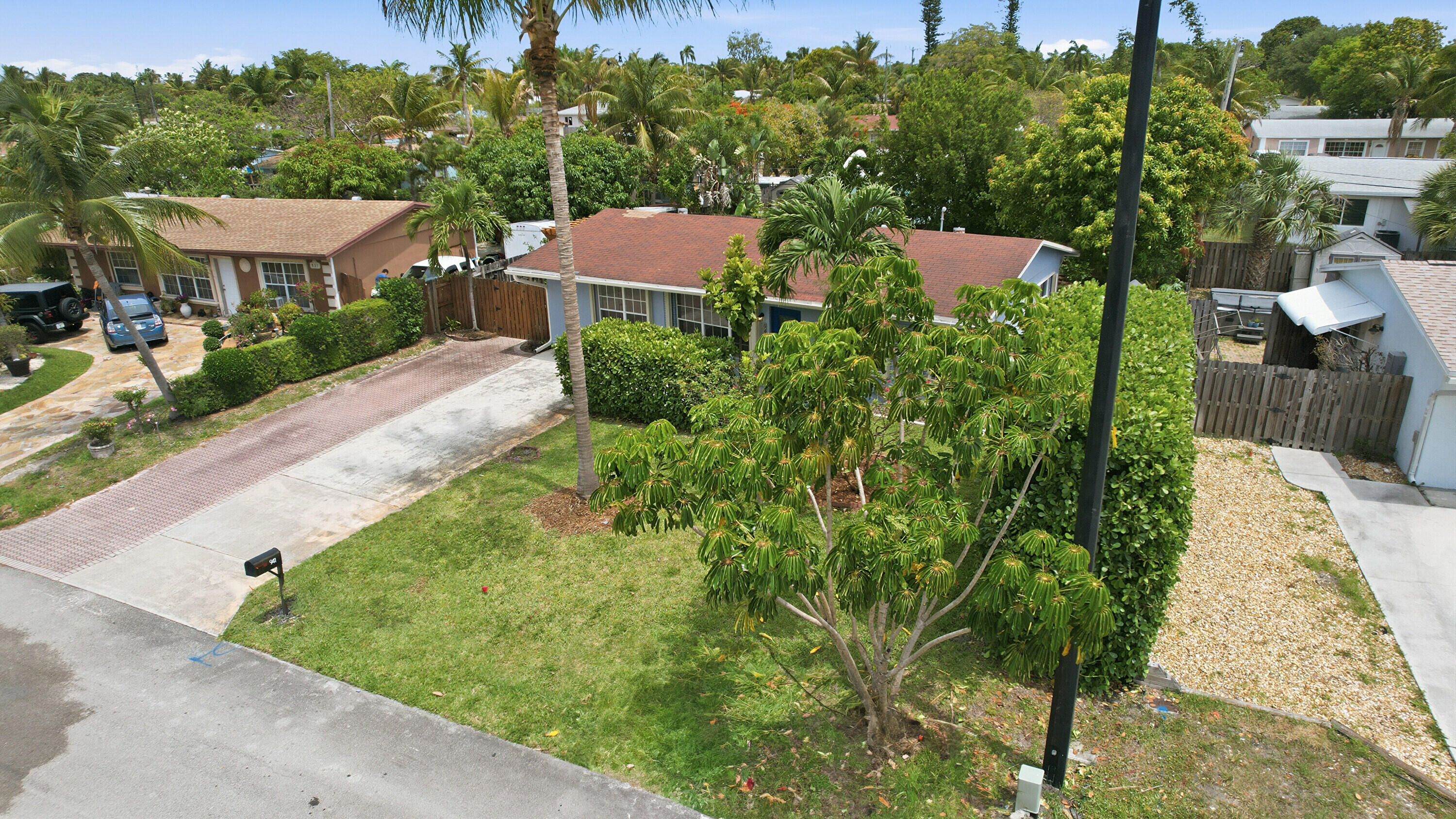 CRESTHAVEN NO 7 - Residential