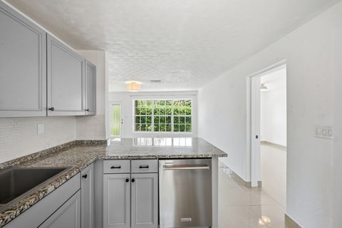 Tiny photo for 941 NE 23rd Court, Pompano Beach, FL 33064 (MLS # B26028232)