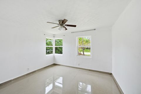 Tiny photo for 941 NE 23rd Court, Pompano Beach, FL 33064 (MLS # B26028232)