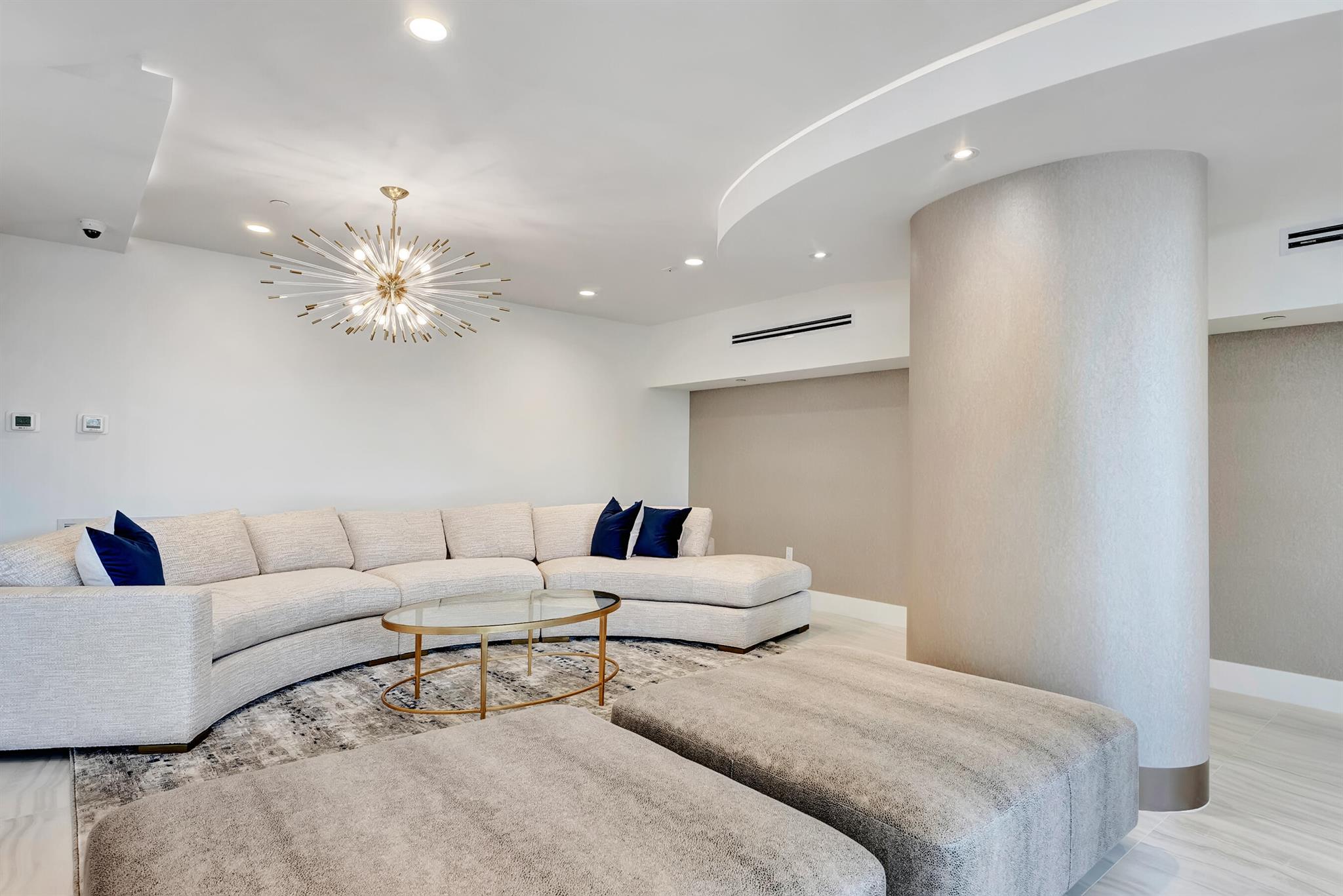 BERESFORD COND - Residential