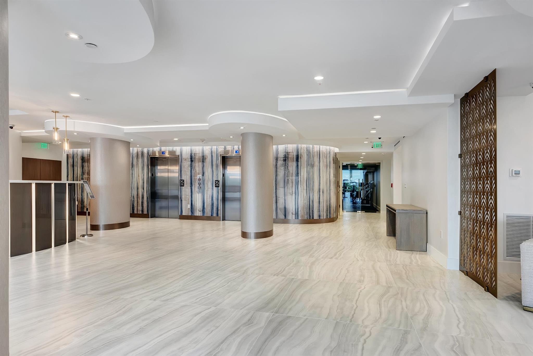 BERESFORD COND - Residential