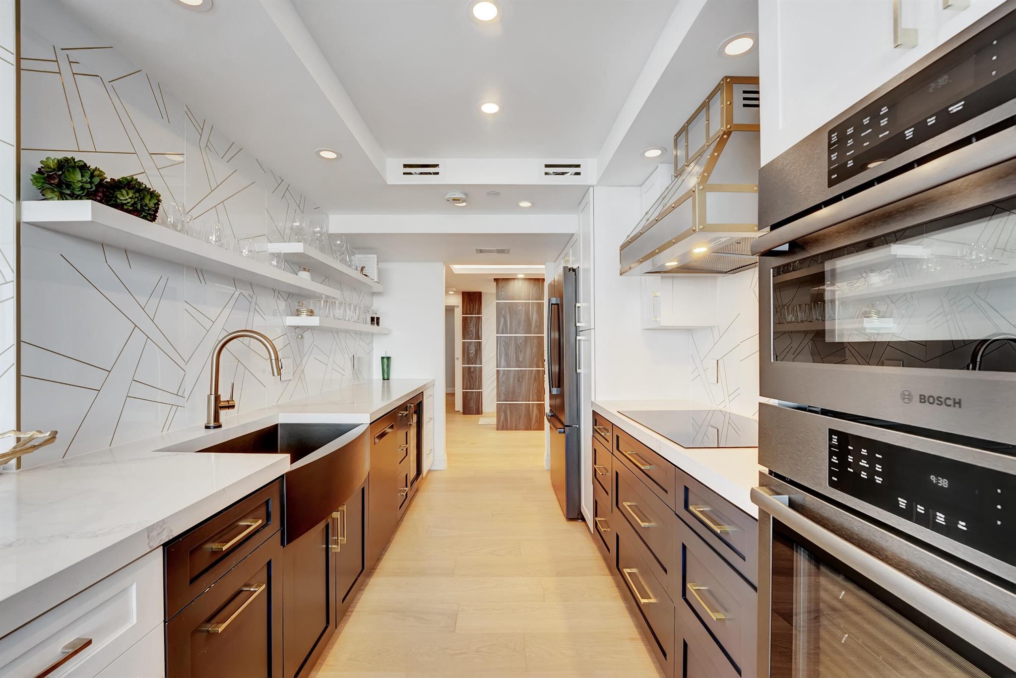 BERESFORD COND - Residential