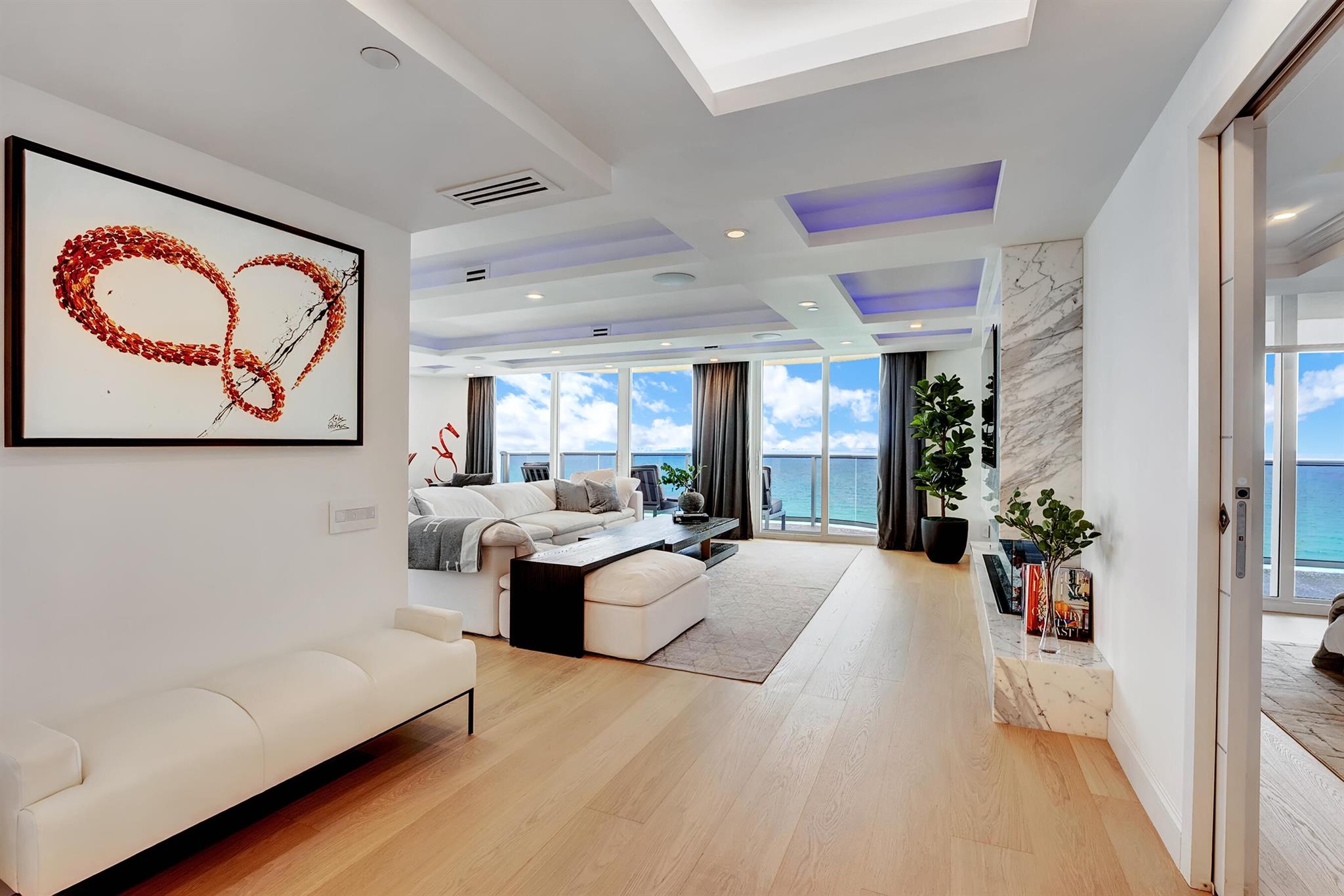 BERESFORD COND - Residential