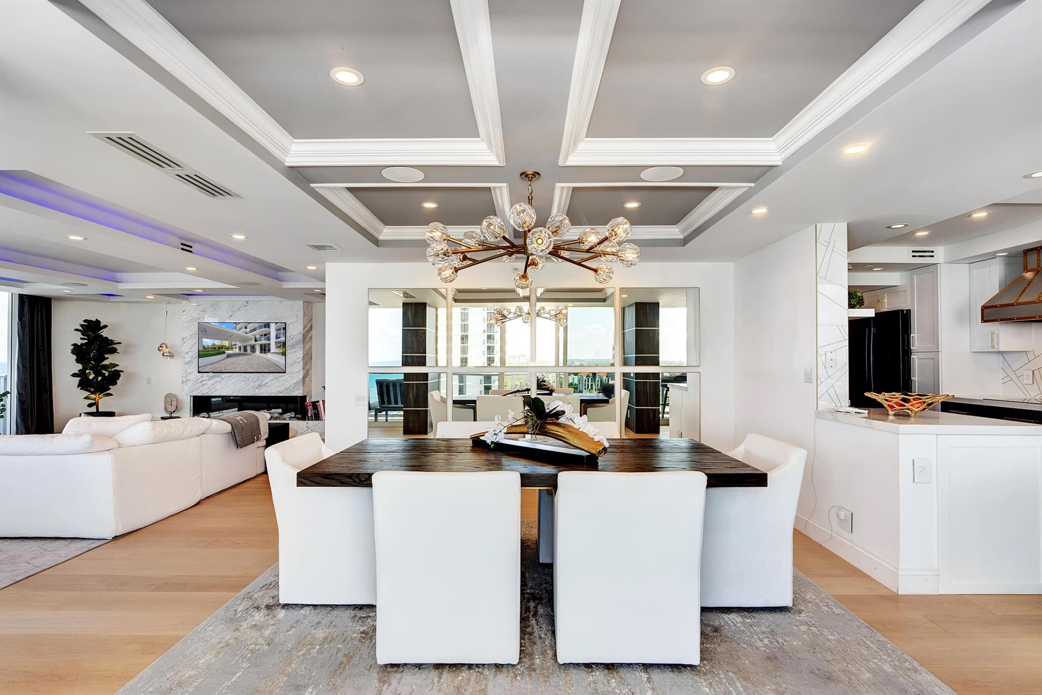 BERESFORD COND - Residential