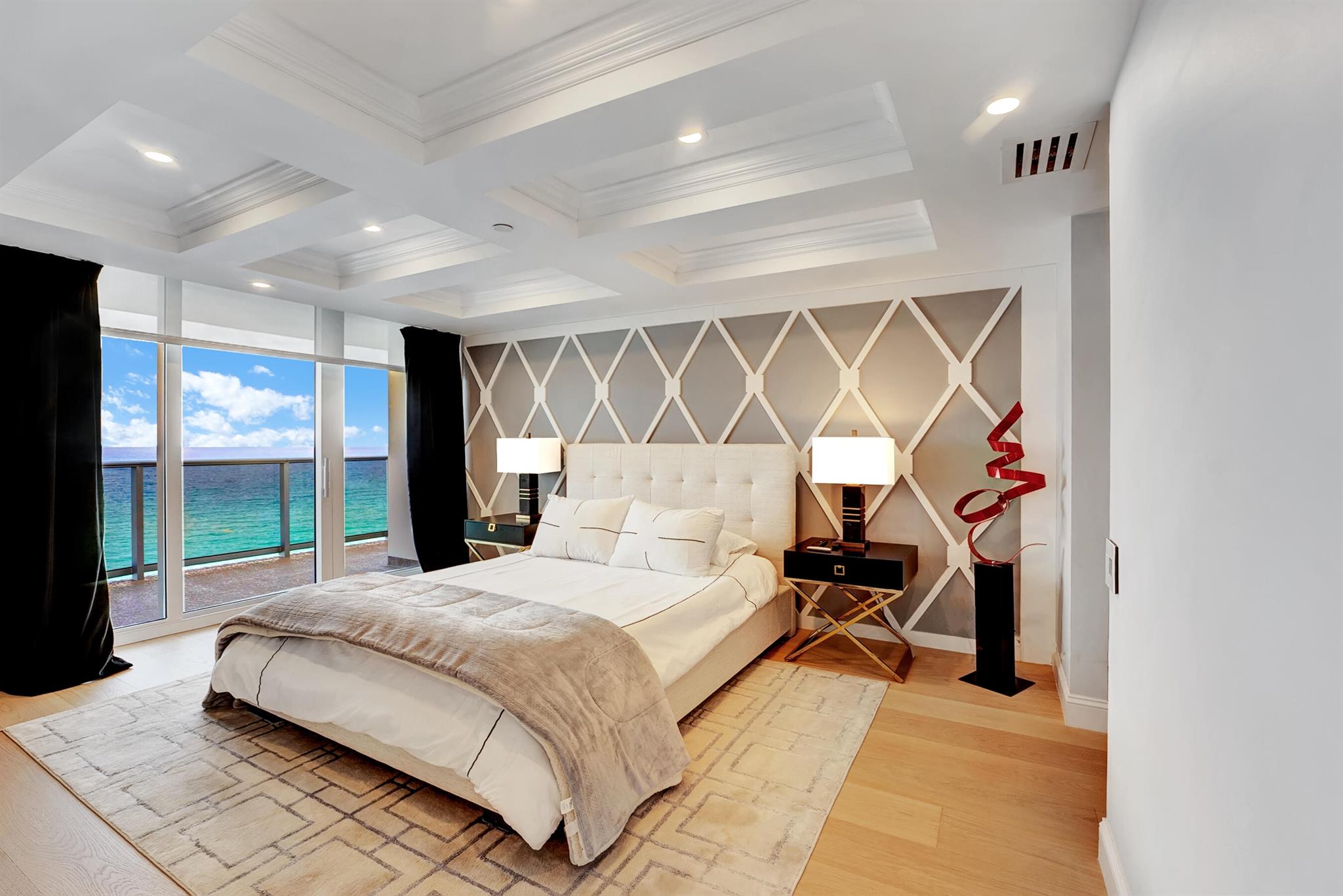 BERESFORD COND - Residential