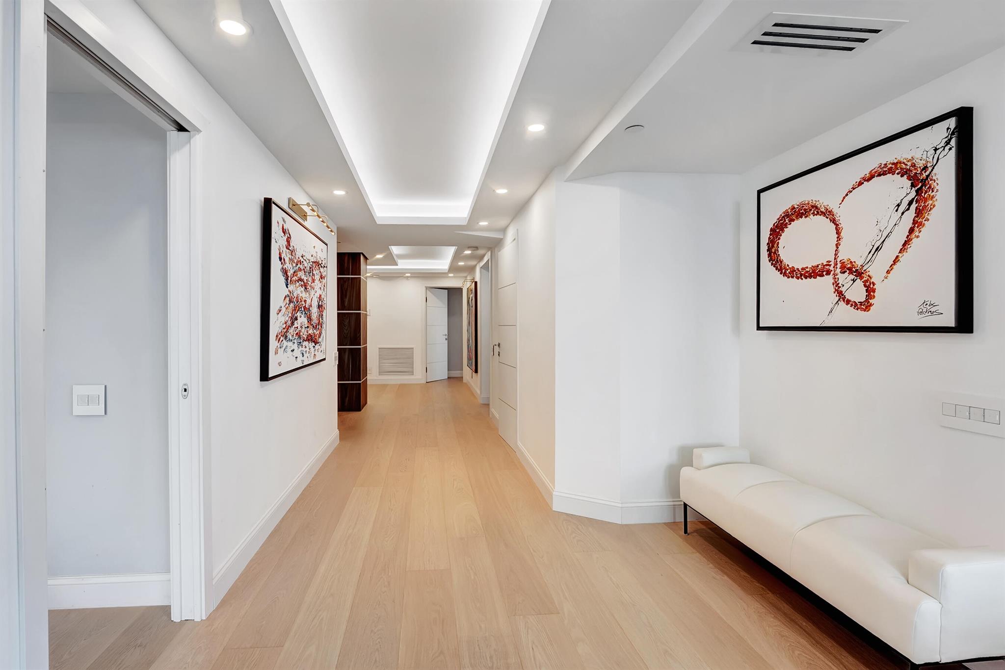 BERESFORD COND - Residential