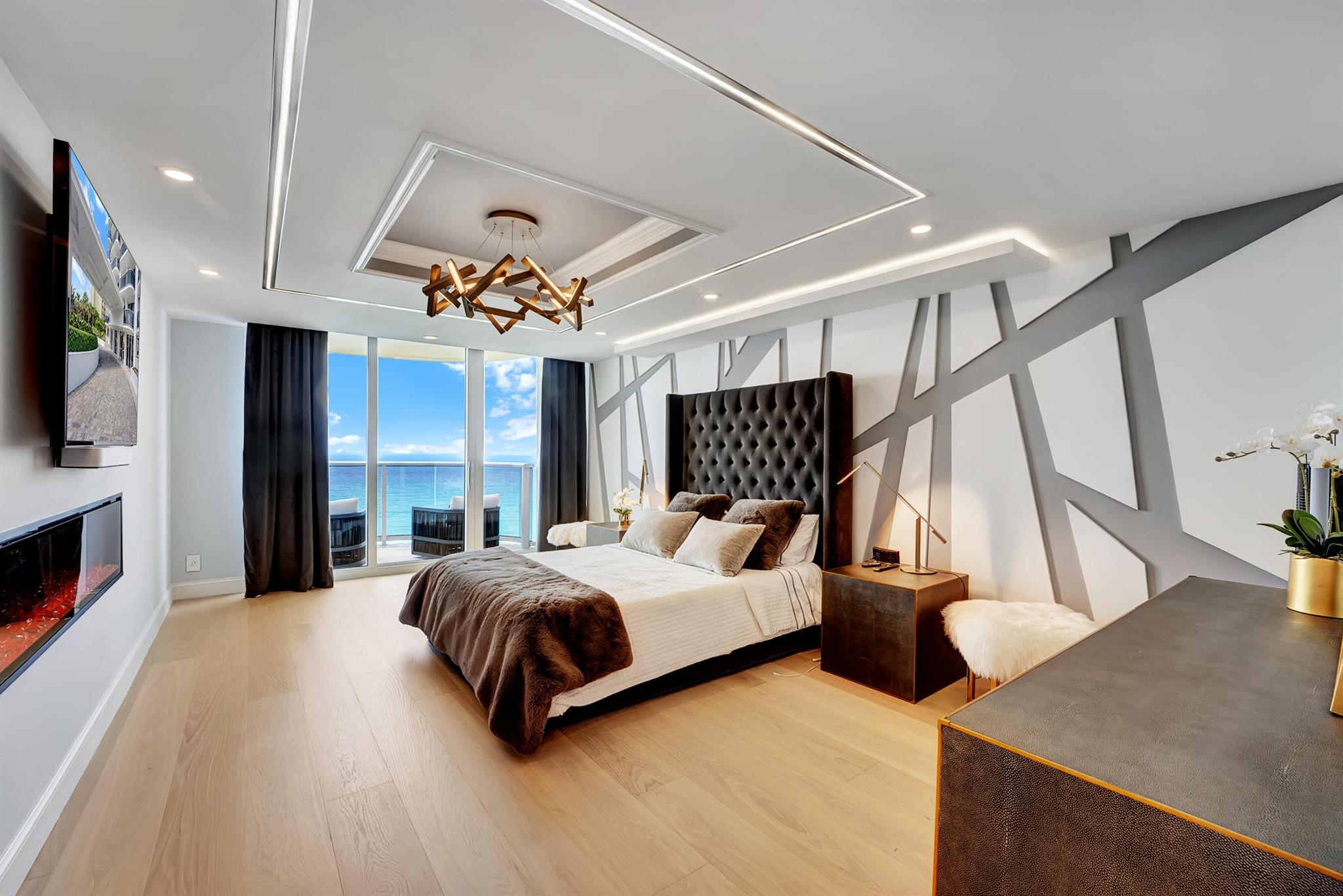 BERESFORD COND - Residential